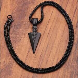 Black arrow point rolo box chain pendant necklace